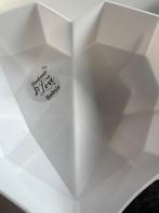 Liefdevolle Dubai Chocolade Valentijnscadeau, Kunststof, Schaal, Nieuw, Ophalen of Verzenden