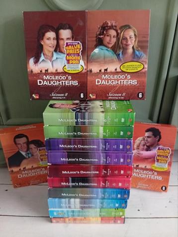 McLEOD'S DAUGHTERS 1-8                  ***complete serie*** beschikbaar voor biedingen