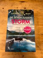 Lucinda Riley De Zeven Zussen Storm, Boeken, Ophalen of Verzenden, Zo goed als nieuw, Lucinda Riley