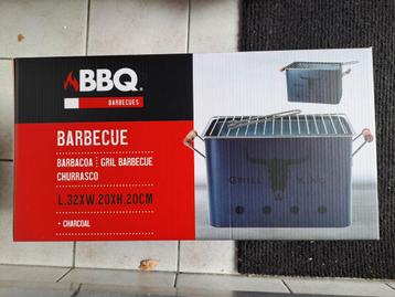 Simpele Houtskool Barbecue - Nieuw in doos! beschikbaar voor biedingen