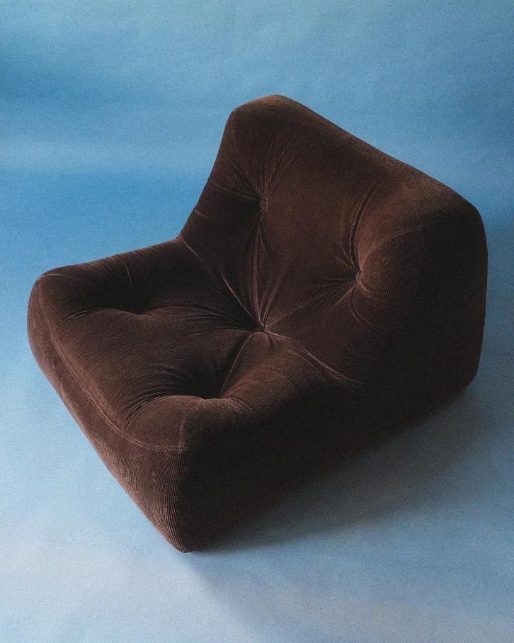 Diep bruine Kali sofa Michel Ducaroy Ligne Roset, Huis en Inrichting, Banken | Sofa's en Chaises Longues, Gebruikt, Eenpersoons