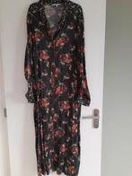 Lange jurk van Xandres. Maat 48 maar 46 kan ook., Ophalen of Verzenden, Zo goed als nieuw, Maat 46/48 (XL) of groter, Onder de knie