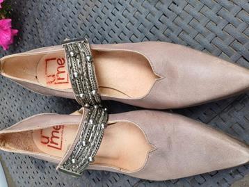 Klassieke schoenen met fraaie zware band 39 beschikbaar voor biedingen