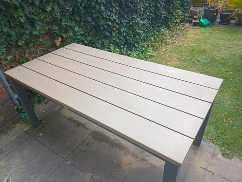 Tuintafel merk 'Bois Le Duc', Tuin en Terras, Tuintafels, Gebruikt, Rechthoekig, Kunststof, Ophalen