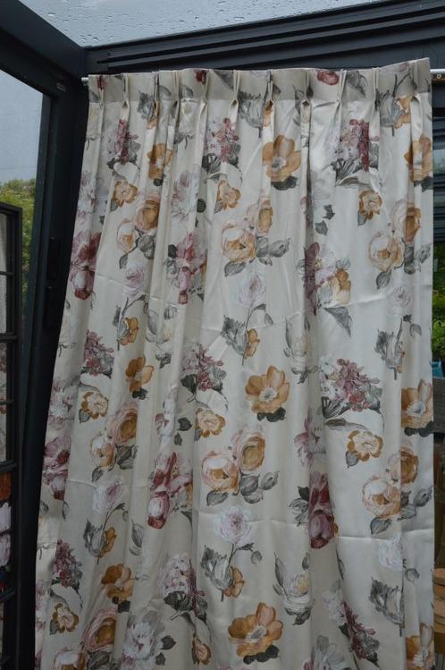 5 kwaliteits gordijnen met grote bloemen printen 250 cm hoog, Huis en Inrichting, Stoffering | Gordijnen en Lamellen, Zo goed als nieuw