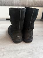 Zwarte halfhoge Uggs - maat 39, UGG, Verzenden, Zwart, Snowboots