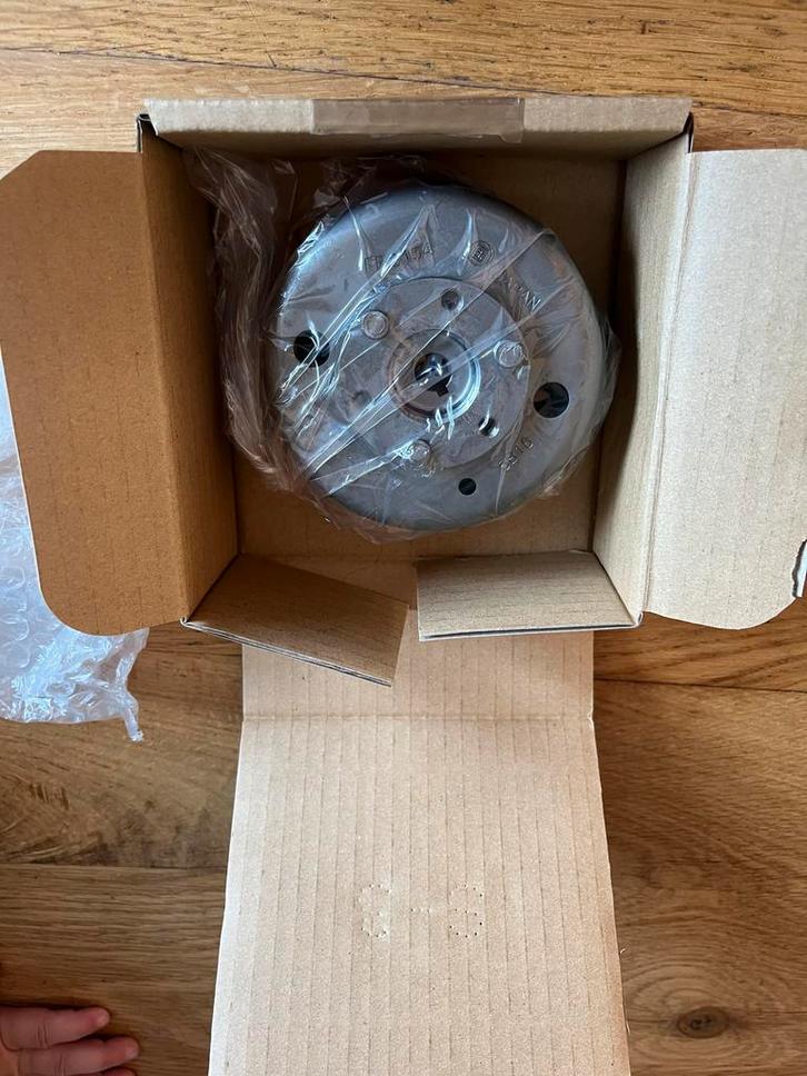 Nieuw Origineel Vliegwiel Suzuki LT 50, Auto-onderdelen, Motor en Toebehoren, Suzuki, Nieuw, Ophalen of Verzenden