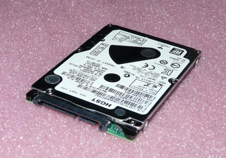 0131 - HGST HTS725032A7E630 (320Gb), Computers en Software, Harde schijven, Gebruikt, Laptop, Intern, HDD, SATA, Ophalen of Verzenden