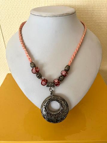 HalsKetting roze met hanger en pandora kralen📿 beschikbaar voor biedingen