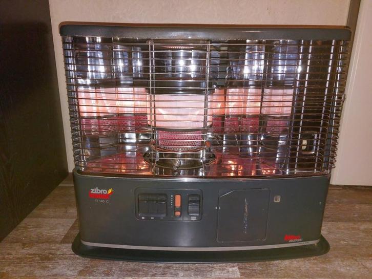 Zibro r140c petroleumkachel, Huis en Inrichting, Kachels, Gebruikt, Vrijstaand, Petroleumkachel, Overige brandstoffen, Ophalen