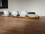 Porzeleinen theekopjes /creme kop en schotels, Ophalen of Verzenden, Zo goed als nieuw, Porselein, Kop en/of schotel