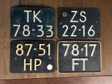 4 Oude Nederlandse Kentekenplaten -als lot beschikbaar voor biedingen