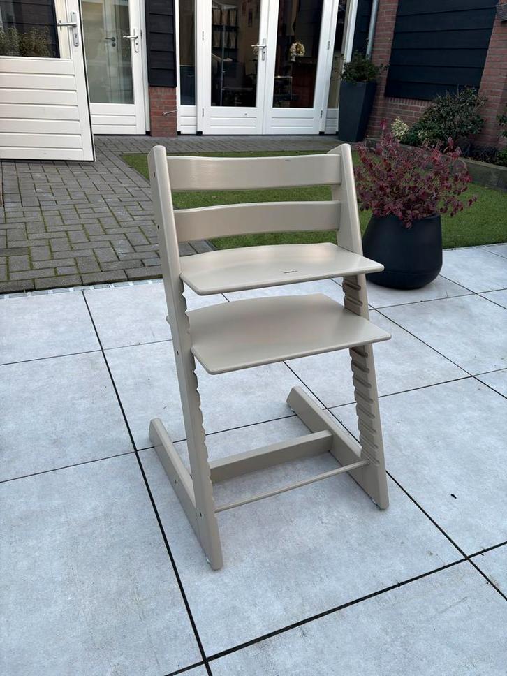 Stokke Tripp Trapp kinderstoel, opgeknapt!, Kinderen en Baby's, Kinderstoelen, Zo goed als nieuw, Meegroeistoel, Aanschuifbaar