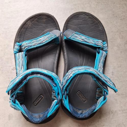 Teva gedragen maat 34 blauw jongen sandalen mt. 34 2e kans, Kinderen en Baby's, Kinderkleding | Schoenen en Sokken, Gebruikt, Overige typen