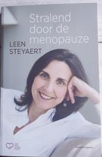 Stralend door de menopauze. Leen Steyaert, Ophalen of Verzenden, Zo goed als nieuw