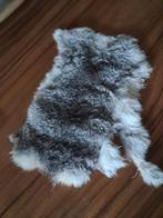 Grijs konijnenvachtje, Ophalen of Verzenden, Gebruikt