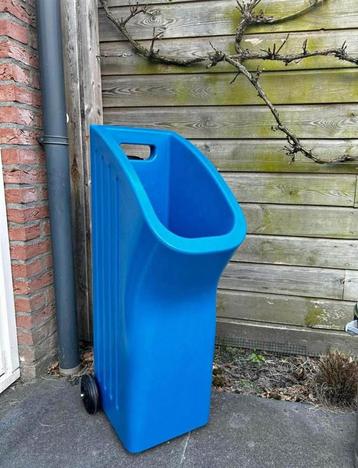 Plaszuil beschikbaar voor biedingen