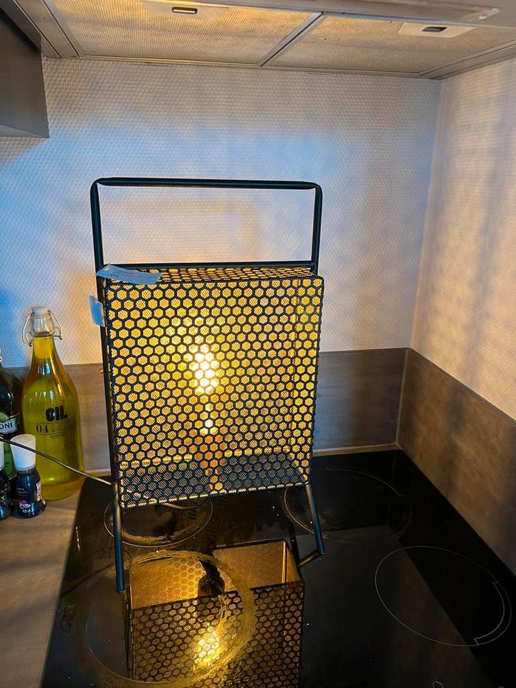 Stijlvolle metalen tafellamp, Huis en Inrichting, Lampen | Vloerlampen, Zo goed als nieuw, Minder dan 100 cm, Metaal, Ophalen of Verzenden