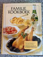 Familie Kookboek + 111 Recepten voor Kip, Ophalen of Verzenden, Zo goed als nieuw
