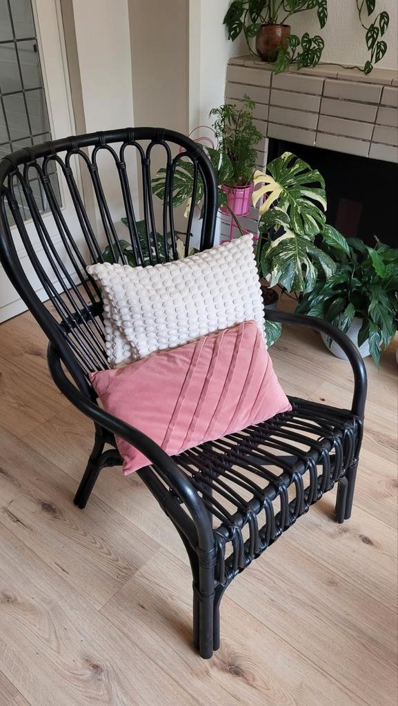 IKEA STORSELE fauteuil - zwart rotan, Huis en Inrichting, Fauteuils, Zo goed als nieuw, 50 tot 75 cm, 75 tot 100 cm, Ophalen