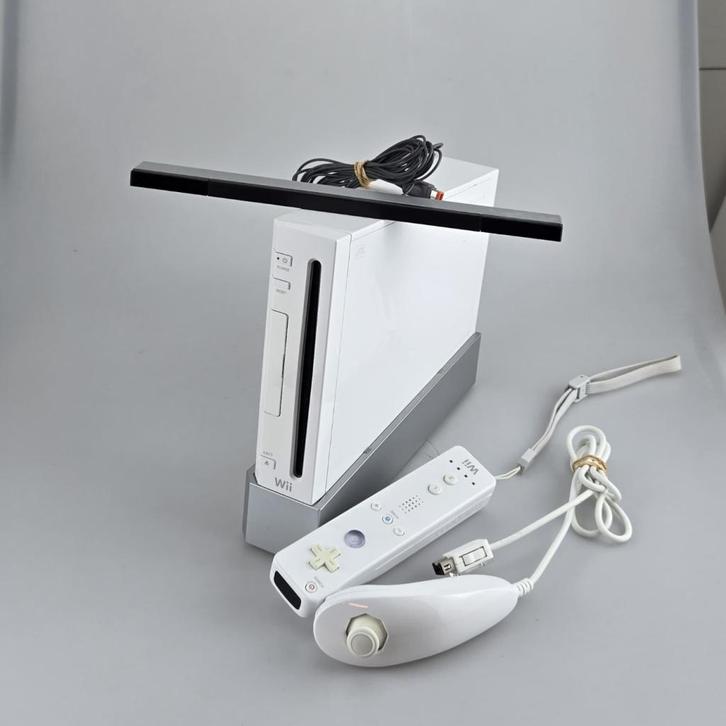 Nintendo Wii Wit Compleet, Spelcomputers en Games, Spelcomputers | Nintendo Wii U, Zo goed als nieuw