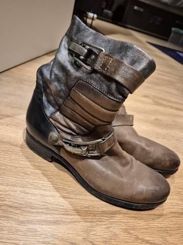 Stoere Boots Maat 41  beschikbaar voor biedingen