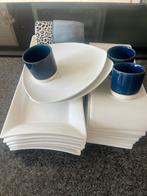 Servies - Borden, Kopjes, Schalen - Wit/Blauw, Huis en Inrichting, Keuken | Servies, Ophalen, Keramiek, Zo goed als nieuw, Bord(en)