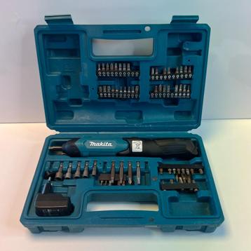 Makita DF001D Schroefmachine Set | Nette staat beschikbaar voor biedingen