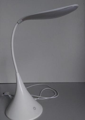 Bureaulamp, batterij + USB beschikbaar voor biedingen
