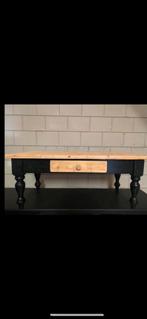 Mooie /Hal/Bijzettafel/Bankje met een stoere  uitstraling., Ophalen