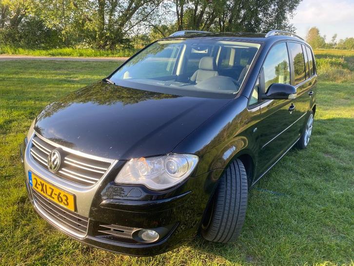 Volkswagen Touran 1.4 TSI 103KW Cross 2008 Zwart, Auto's, Volkswagen, Particulier, Touran, Airbags, Airconditioning, Alarm, Bochtverlichting