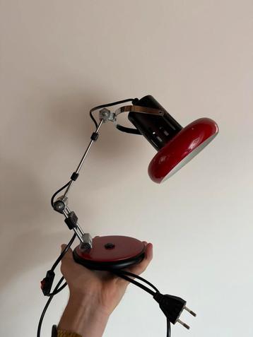 Vintage retro rode metalen bureaulamp tafellamp stalamp beschikbaar voor biedingen