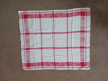 Grote Franse servetten rood/ wit beschikbaar voor biedingen