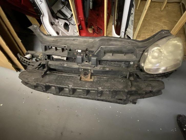 VW golf 5 koelerpakket compleet benzine, Auto-onderdelen, Motor en Toebehoren, Gebruikt, Ophalen of Verzenden