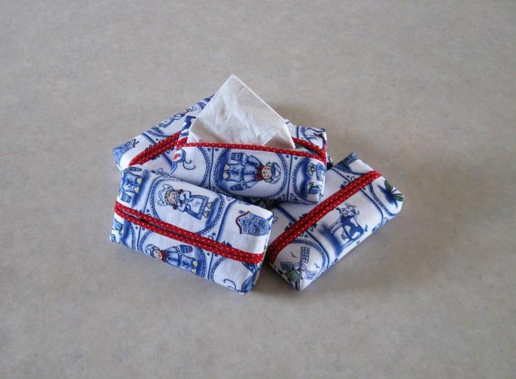 Zakdoek Etui Delfts Tegel Cartoon Souvenir Musthave/Giveaway, Sieraden, Tassen en Uiterlijk, Tassen | Damestassen, Nieuw, Ophalen of Verzenden