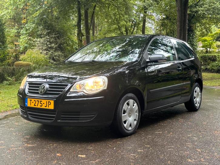 Volkswagen Polo 1.2 44KW 2009, Auto's, Volkswagen, Particulier, Benzine, Hatchback, Handgeschakeld, Geïmporteerd, Zwart, Voorwielaandrijving