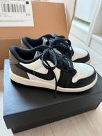 Air Jordan 1 Retro Low OG Mocha maat 26, Kinderen en Baby's, Kinderkleding | Schoenen en Sokken, Schoenen, Ophalen of Verzenden