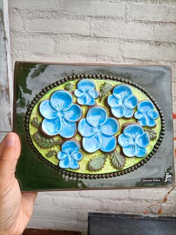 Jie Gantofta Keramiek Wanddecoratie beschikbaar voor biedingen