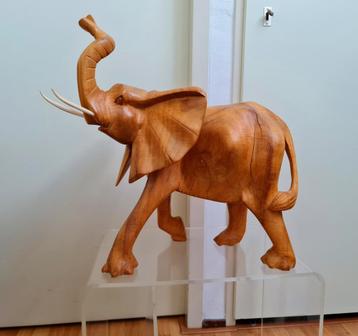 Houten olifant kunstwerk groot decoratief topstuk uniek beschikbaar voor biedingen