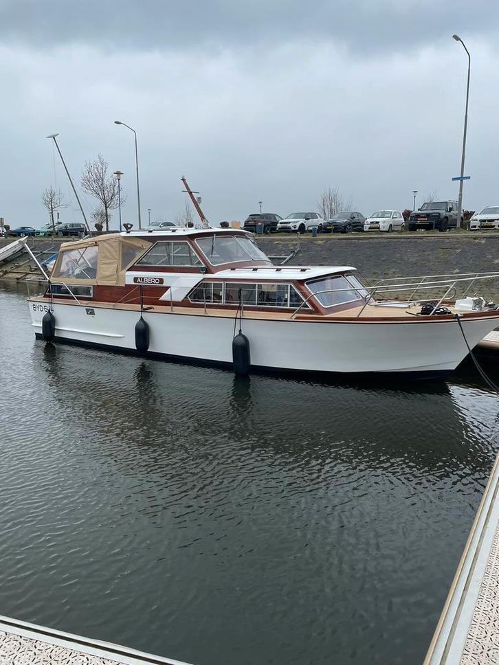 Motorboot, Watersport en Boten, Motorboten en Motorjachten, Gebruikt, Polyester, 9 tot 12 meter, Diesel, Binnenboordmotor, 50 pk of meer
