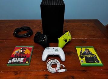Xbox serie x met controllers beschikbaar voor biedingen