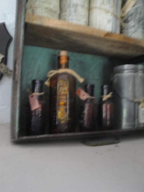 aparte kofferkastjes vitrinekastjes van metaal, Antiek en Kunst, Curiosa en Brocante, Ophalen of Verzenden