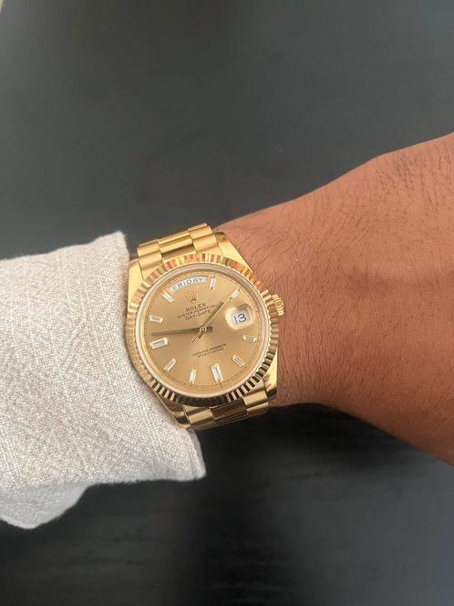 Rolex Day-Date 40mm, Sieraden, Tassen en Uiterlijk, Horloges | Dames, Zo goed als nieuw, Polshorloge, Rolex, Goud, Goud, Met strass