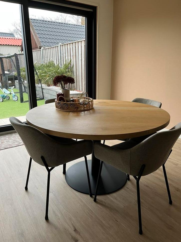 Ronde massief eiken eetkamer tafel ø 140 plateau / bar poot, Huis en Inrichting, Tafels | Eettafels, Gebruikt, 100 tot 150 cm