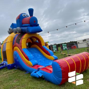 locomotief springkussen met optioneel plonsbad beschikbaar voor biedingen