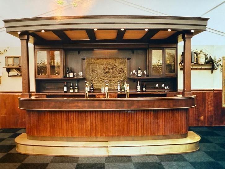 Bar met tap, Huis en Inrichting, Barren, Gebruikt, Ophalen