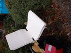 2 witte stoelen. Gratis, Ophalen, Gebruikt, Wit, Twee