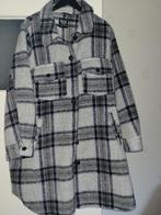 Winterjas van stof, Ophalen of Verzenden, Zo goed als nieuw, Maat 46/48 (XL) of groter, Paars