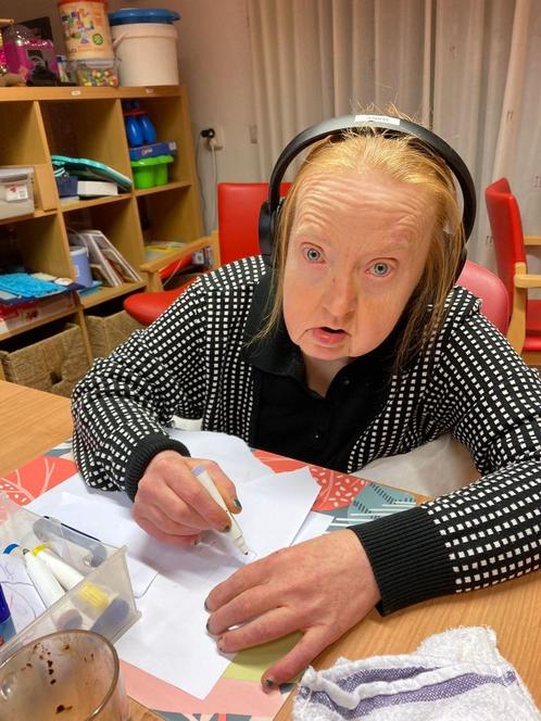 Zorghulp met  fysiotherapeutische achtergrond, Diensten en Vakmensen, Welzijn | Therapeuten, Lichamelijke therapie, Komt aan huis