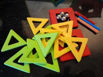 Speelgoed Bouwset met Magneten beschikbaar voor biedingen